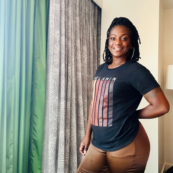 Meet your Posher, Shenika - Picture 3 of 7